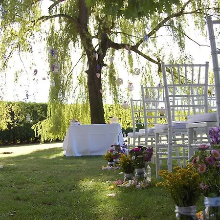 Bed & Breakfast Torre Dei Frati 4*